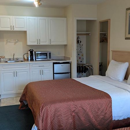 Summerland Motel 외부 사진