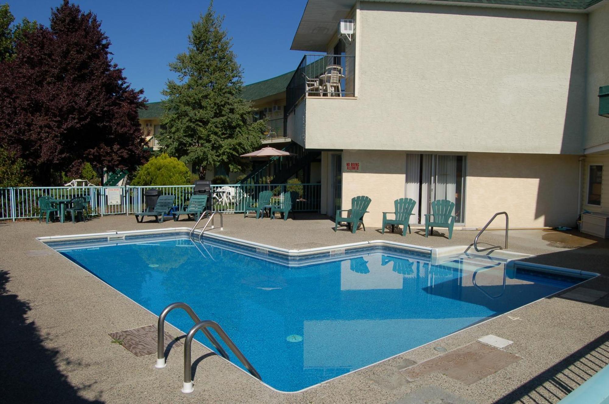 Summerland Motel 외부 사진
