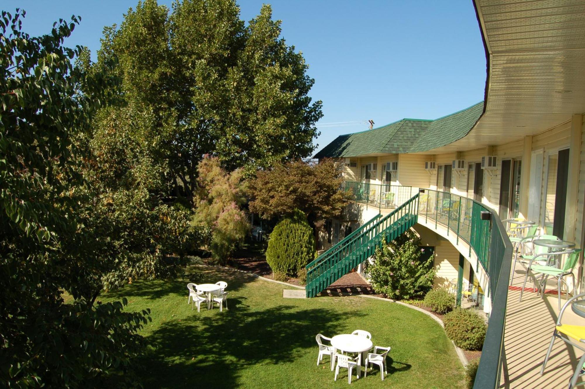 Summerland Motel 외부 사진