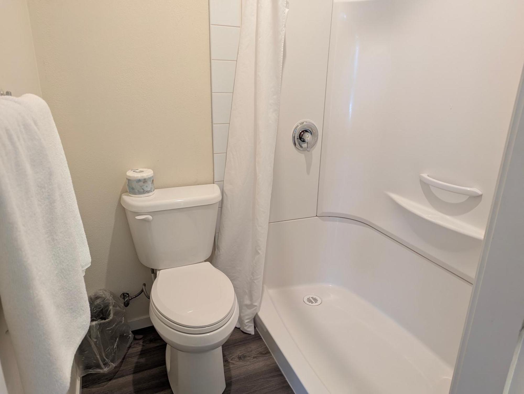 Summerland Motel 외부 사진