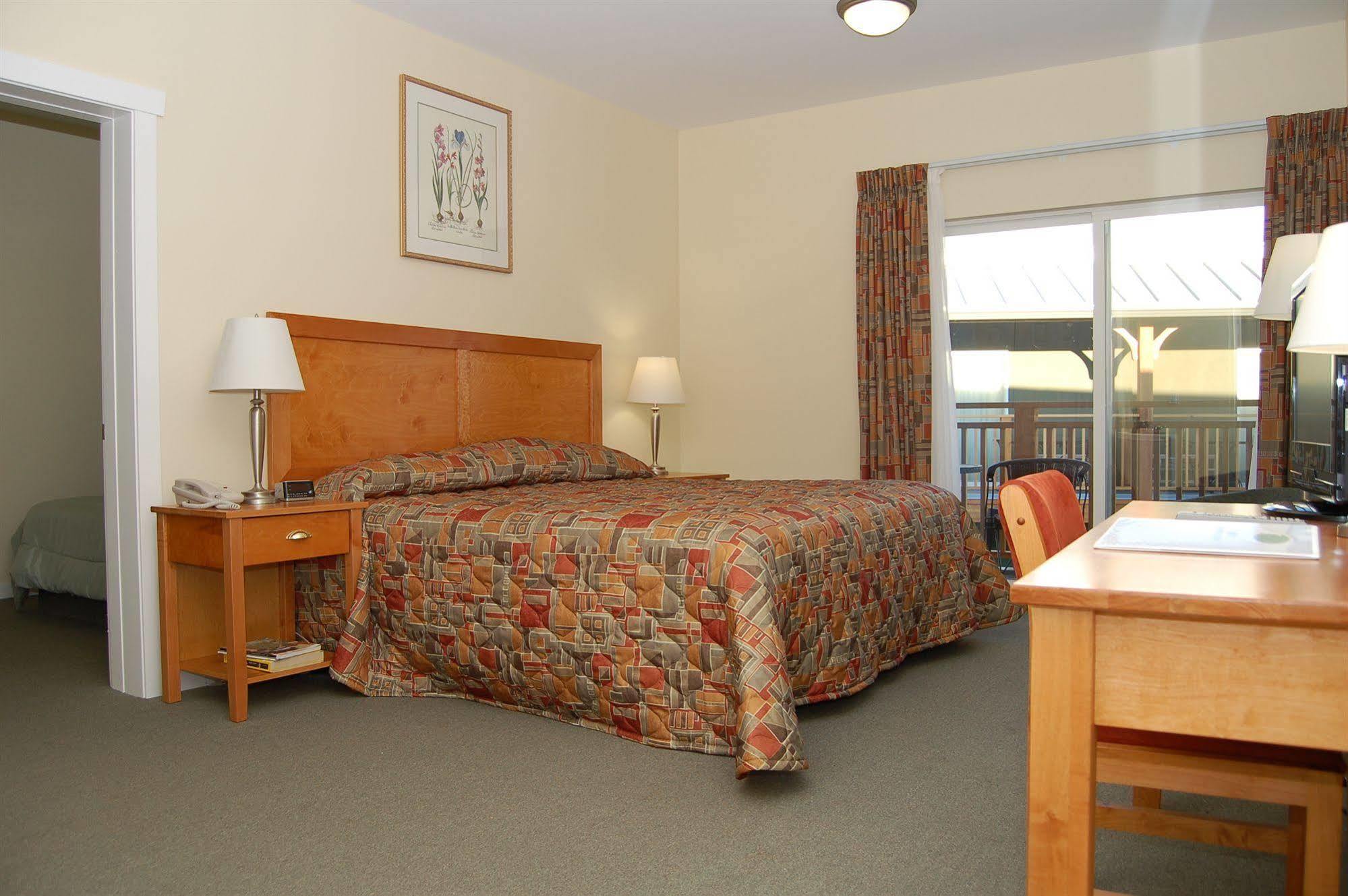 Summerland Motel 외부 사진